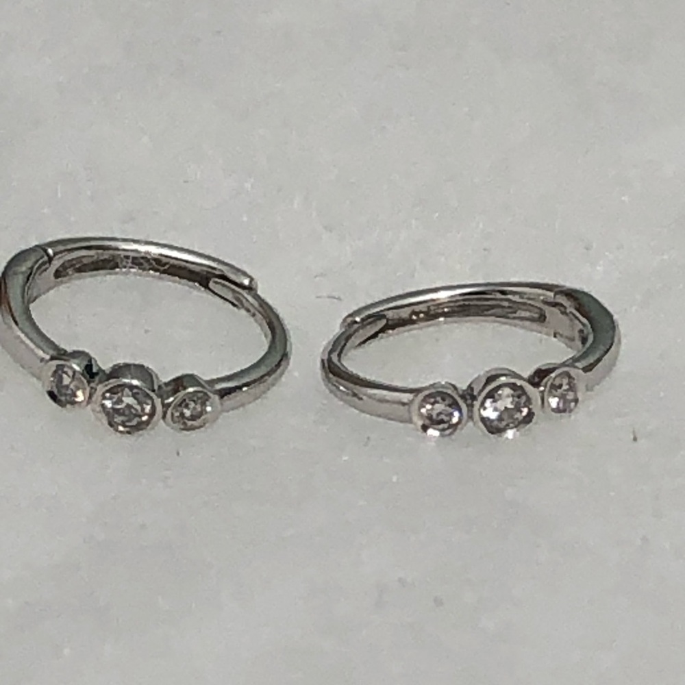 14k  Gold  White Hoop Earrings with 3 Stones Earrings
